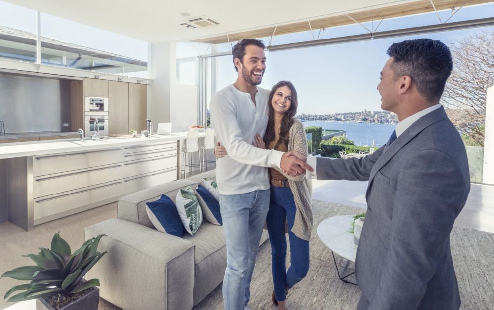What Are the Benefits of Using a Broker for Property Portfolio Management